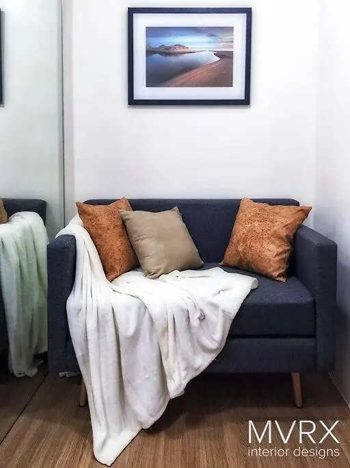 Flat Aria: Cozy 1-Br W/ Balcony Apartment Manila