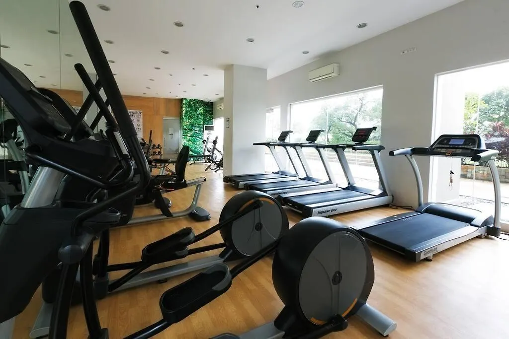 Flat Aria: Cozy 1-Br W/ Balcony Lägenhet Manila