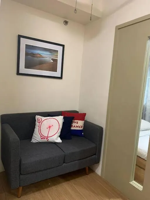 Flat Aria: Cozy 1-Br W/ Balcony Lägenhet Manila Filippinerna